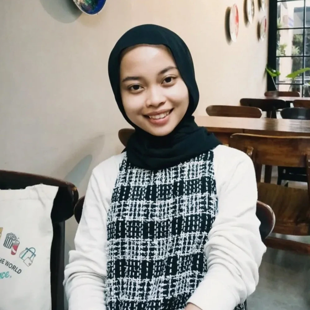 About us Emi Nuriyani