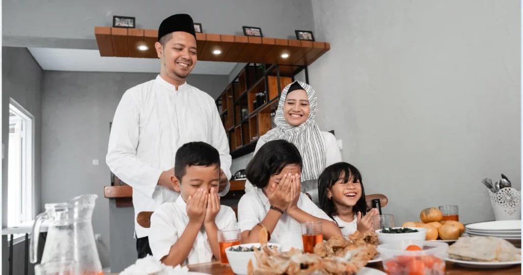 Mengajarkan Anak Berpuasa Sejak Dini