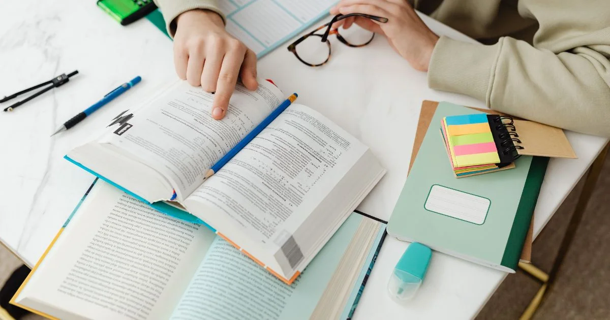 Teks Prosedur, Pengertian, Struktur, Ciri, Jenis & Tujuan