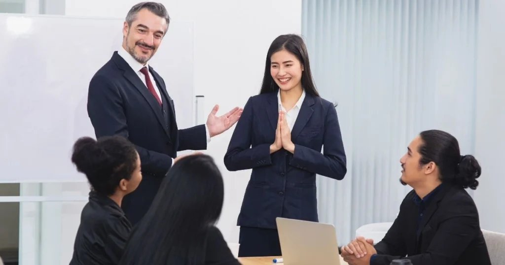 Cara Memperkenalkan Diri Saat Interview